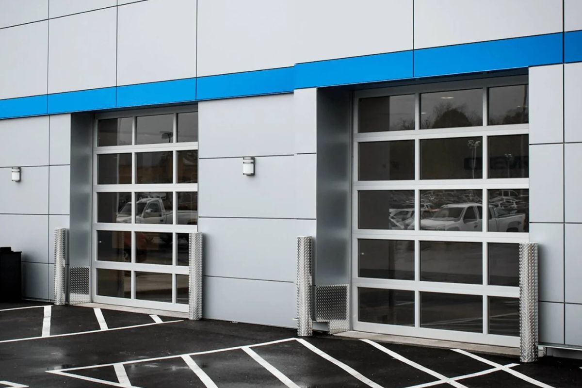 Commercial garage door - Oakland Nearby Areas